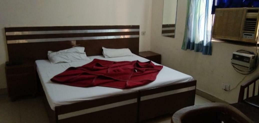 Hotel S P New Delhi Extérieur photo