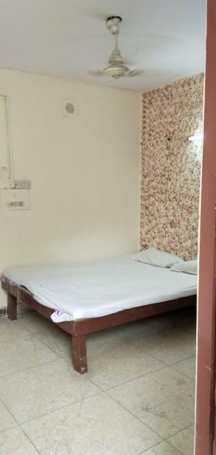 Hotel S P New Delhi Extérieur photo