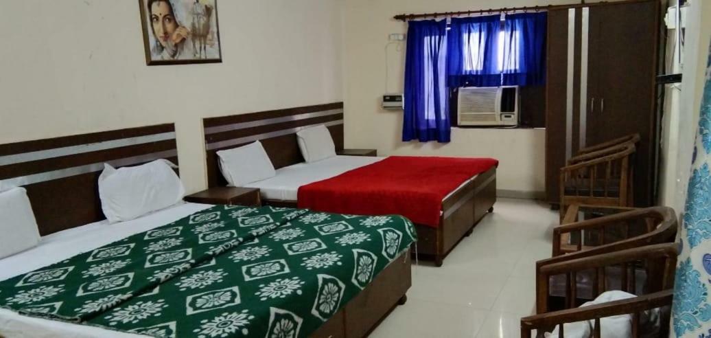 Hotel S P New Delhi Extérieur photo